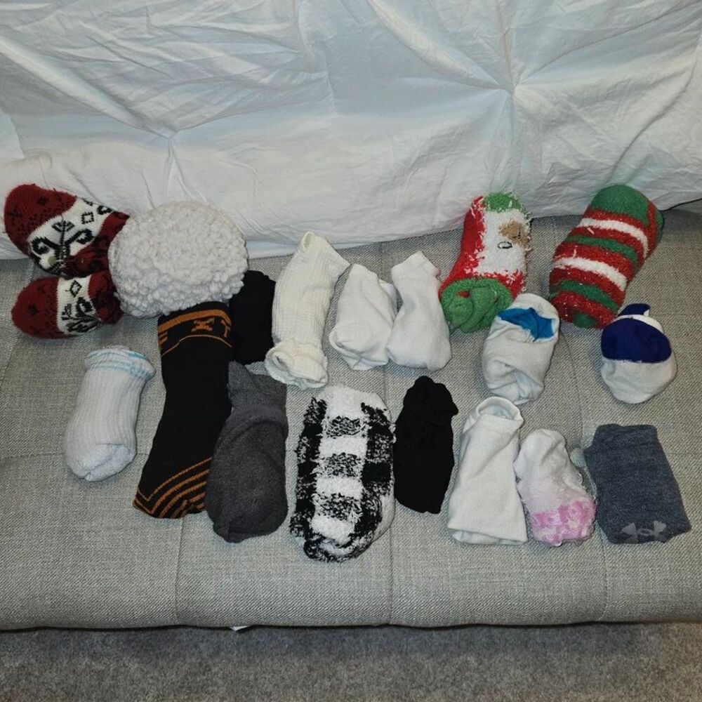 15 pairs of womens socks good used condition Medium